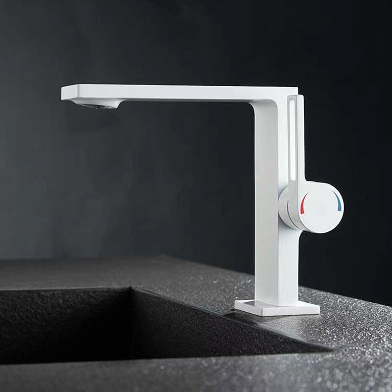 Robinet de Salle de Bain Moderne et Elégant PLOMBEAU