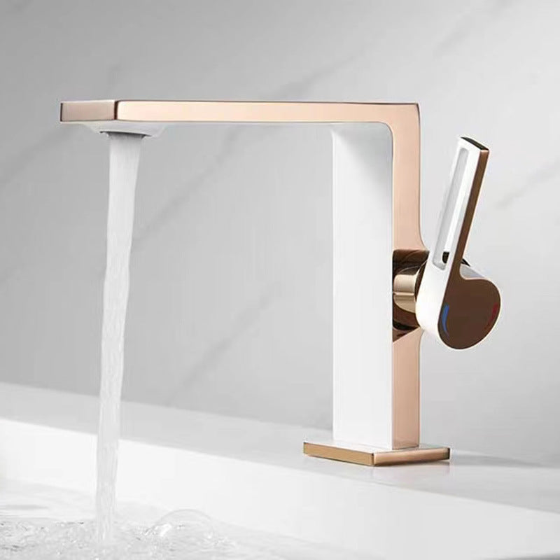 Robinet de Salle de Bain Moderne et Elégant PLOMBEAU