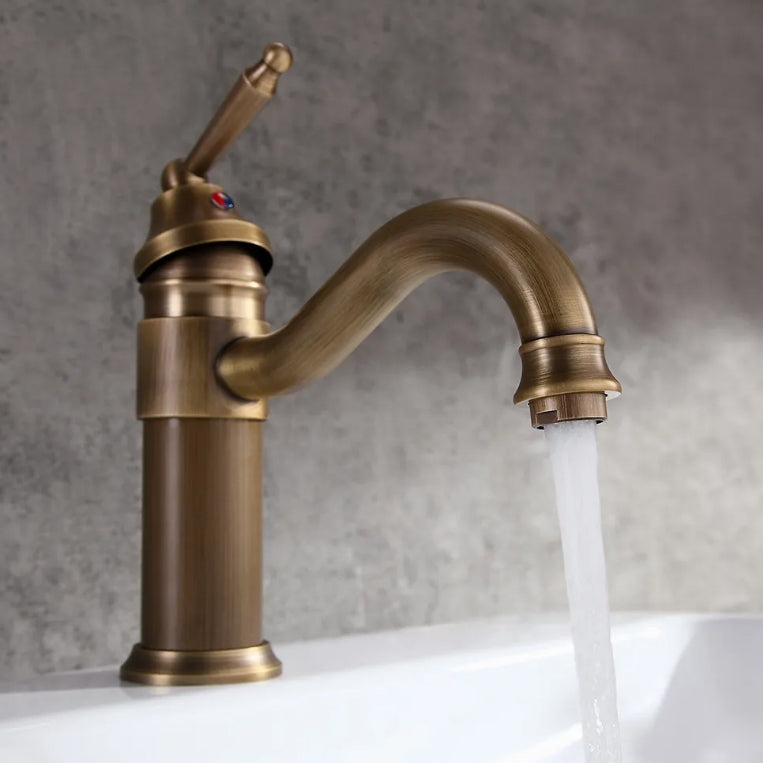 Robinet de lavabo finition en bronze - style antique ROBINETO