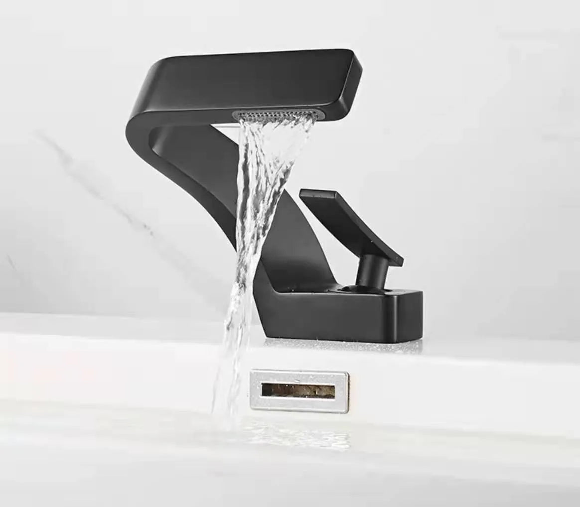 Robinet Lavabo Cascade Design