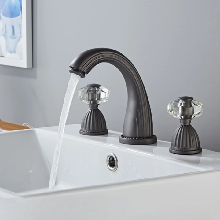 Robinet Lavabo 3 trous PLOMBEAU