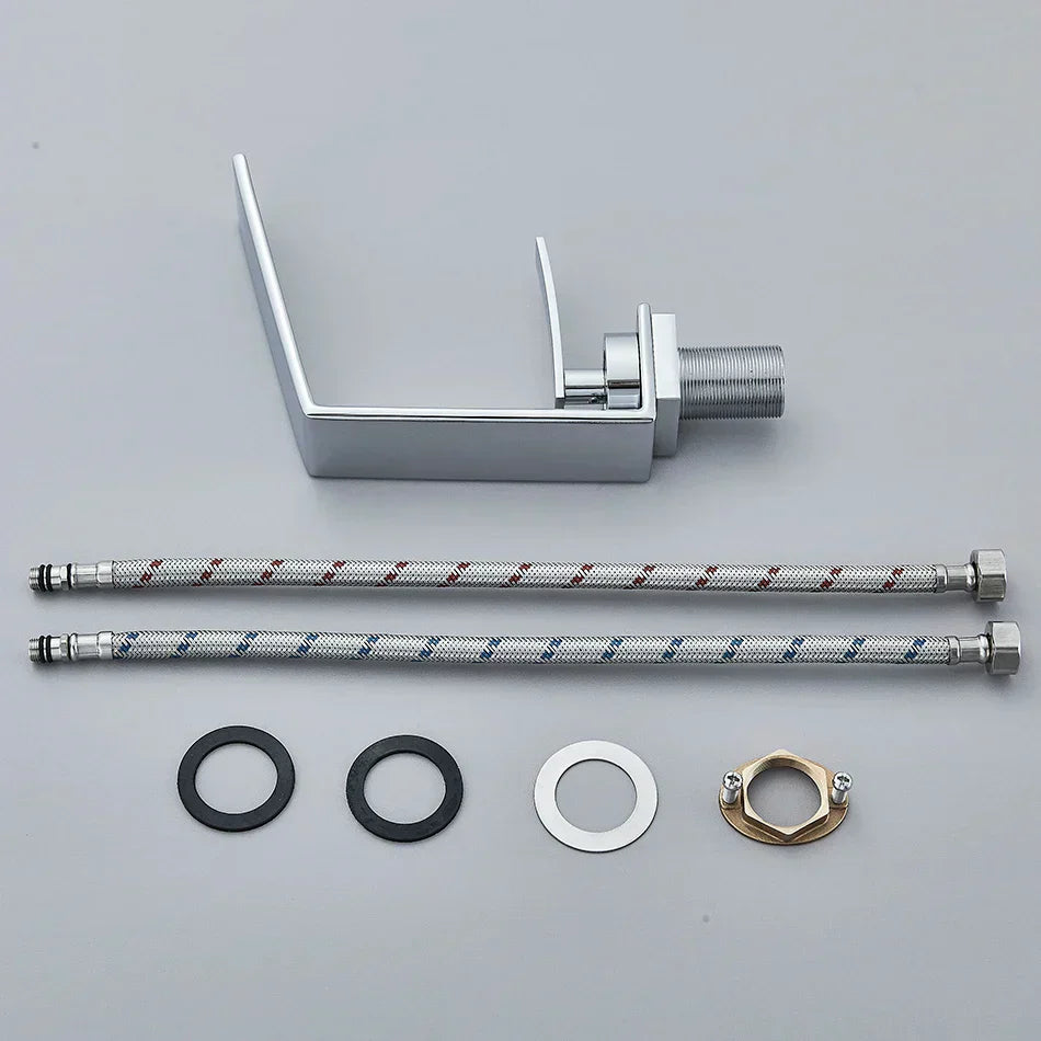 Robinet Lavabo Design Effect Cascade en Chrome